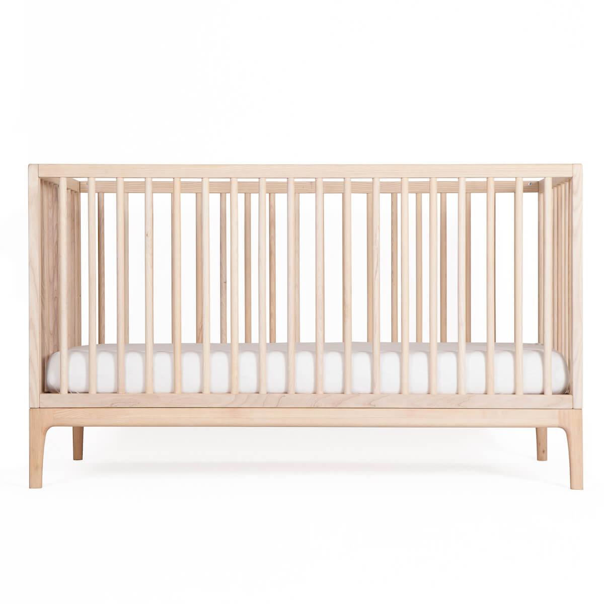 Baby bed KERA in ash with Round top and Curve legs