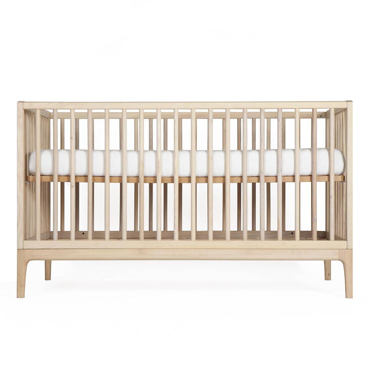 Baby bed KERA in ash with Straight top and Curve legs
