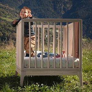 Baby bed KERA in ash with Straight top and Pure legs
