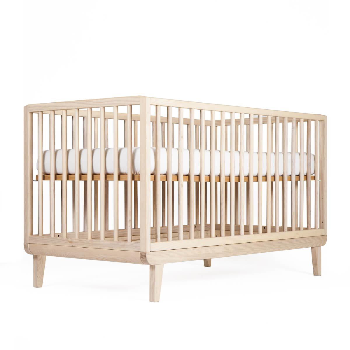 Baby bed KERA in ash with Straight top and Retro legs
