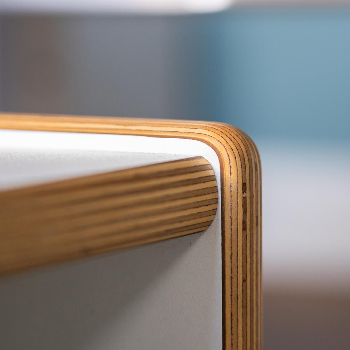 Chaise évolutive ZIGGY de Breuyn Multiplex corps blanc assise dark blue