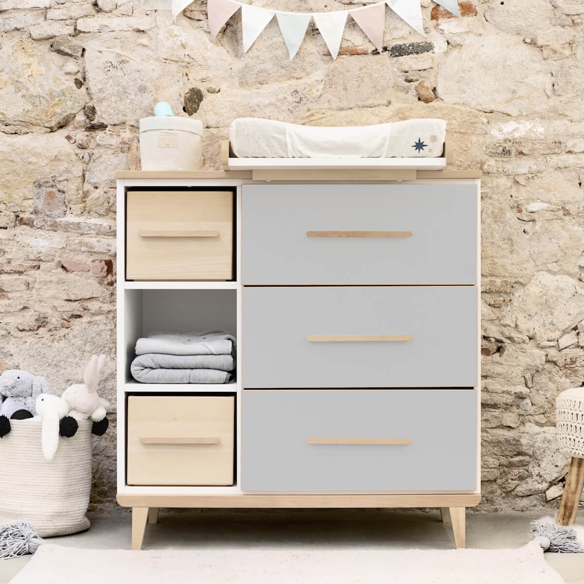 Commode 3 tiroirs 3 niches NADO Retro finition frêne manhattan grey