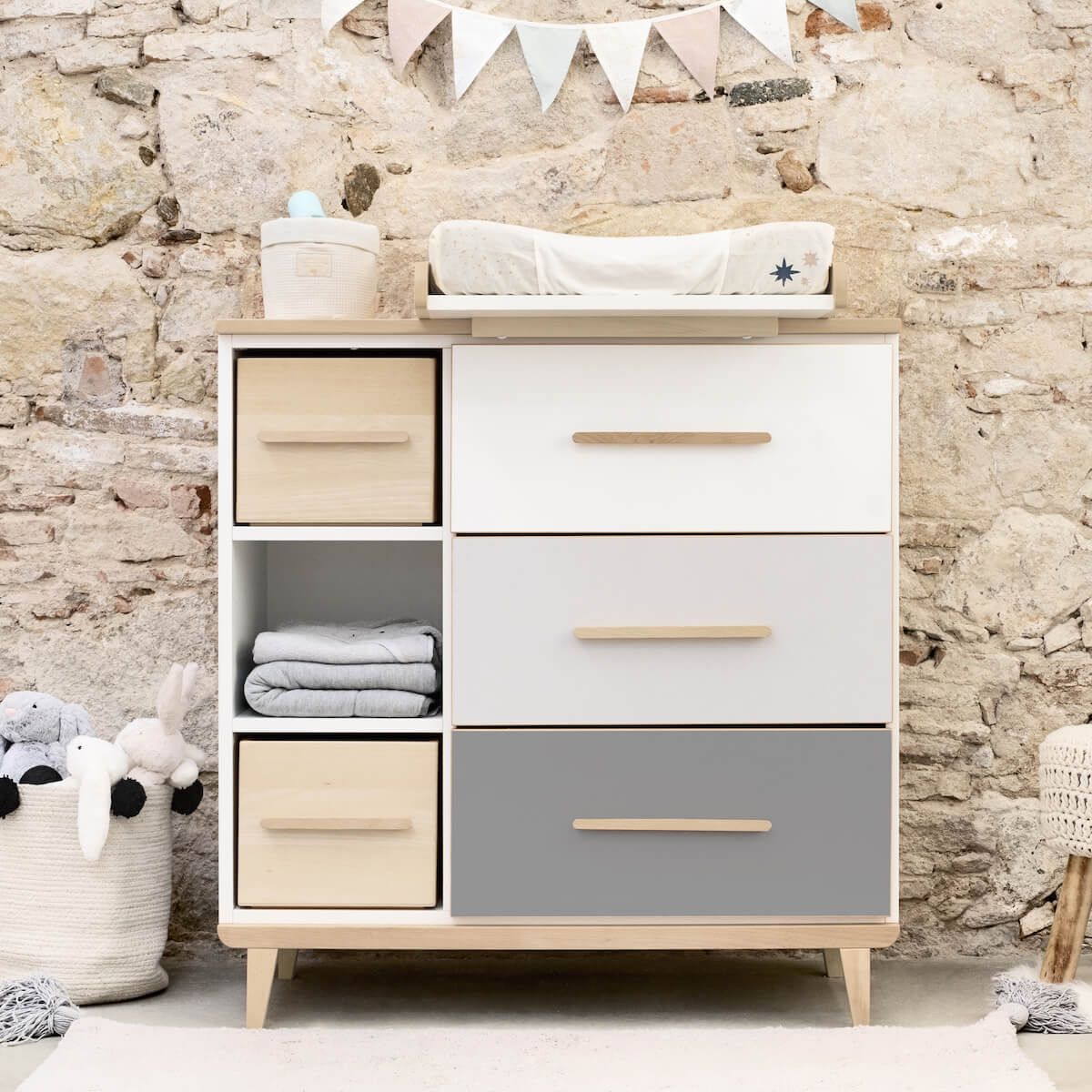 Commode 3 tiroirs 3 niches NADO Retro finition frêne white-manhattan grey-slate grey