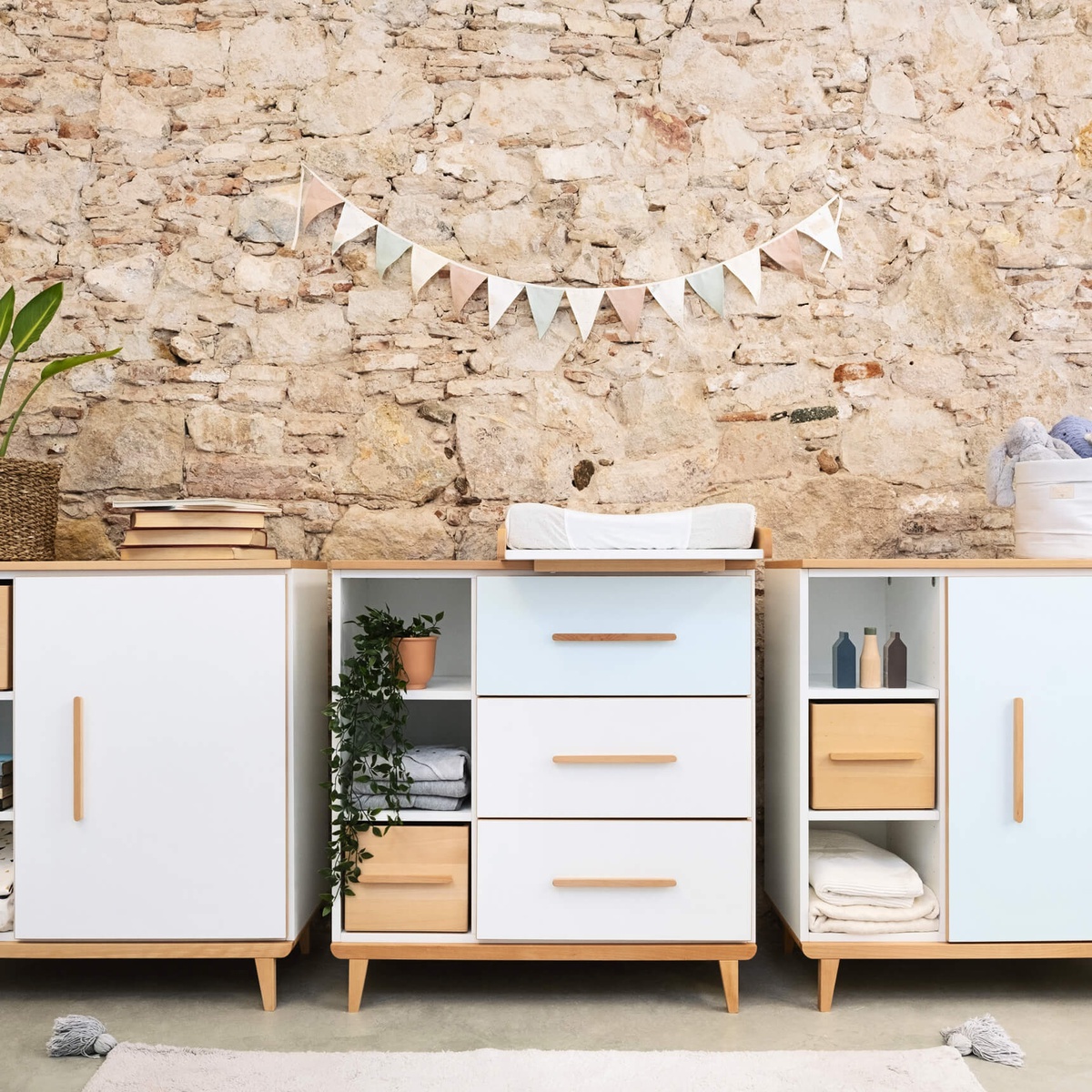 Commode 3 tiroirs 3 niches NADO Retro finition hêtre sunshine yellow 