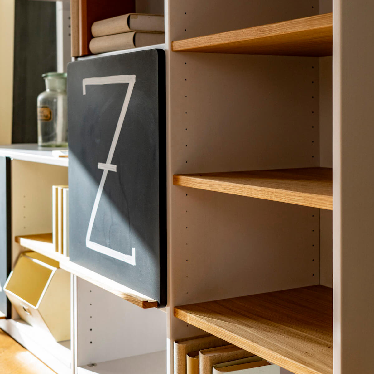 Grande étagère KASVA Mdf blanc laqué-chêne