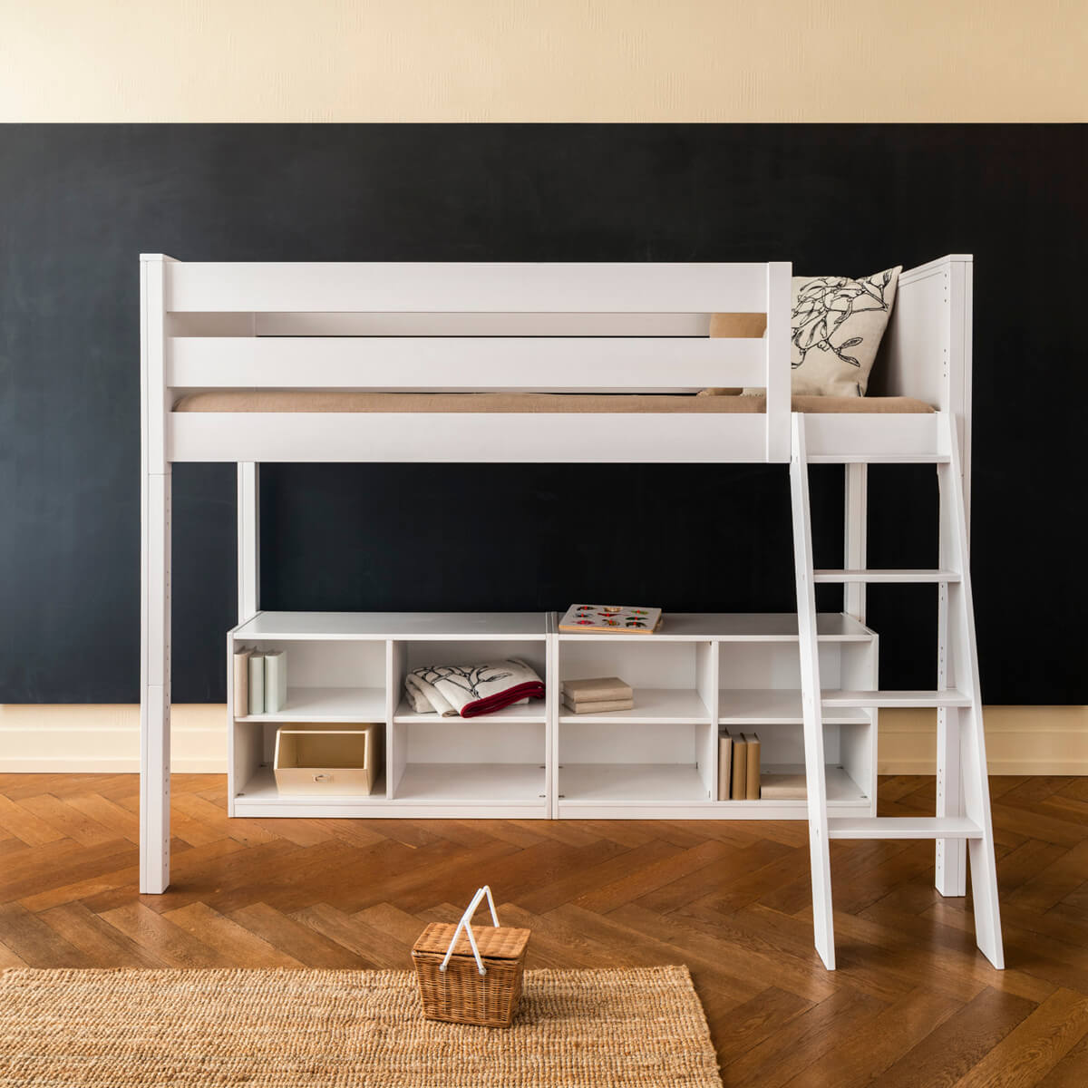 High-sleeper bed 90x200x165cm inclined ladder KASVA beech white lacquered