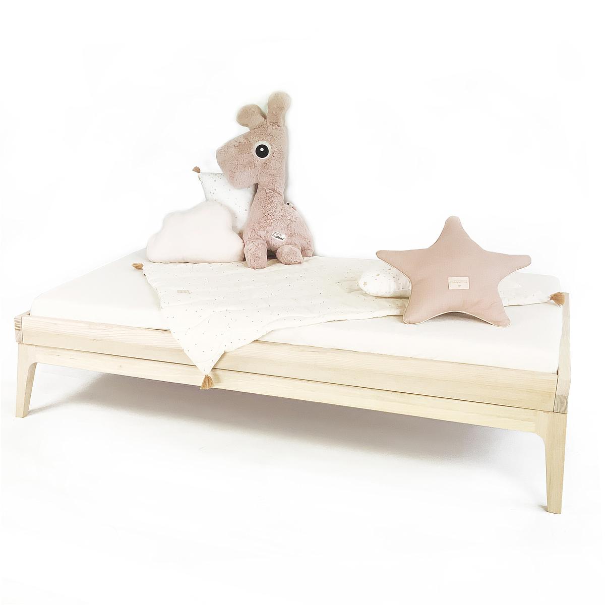 Junior bed KERA in ash wood with Pure legs
