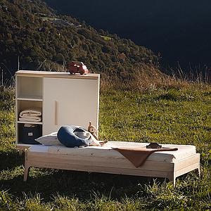 Junior bed KERA in ash wood with Pure legs
