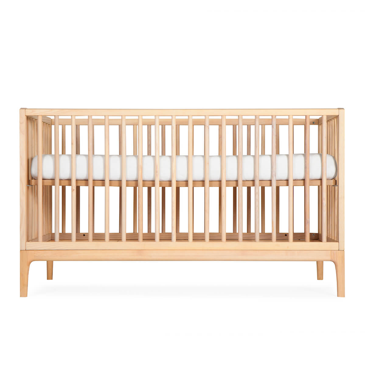 Lit bébé KERA en hêtre avec top Straight-pieds Curve