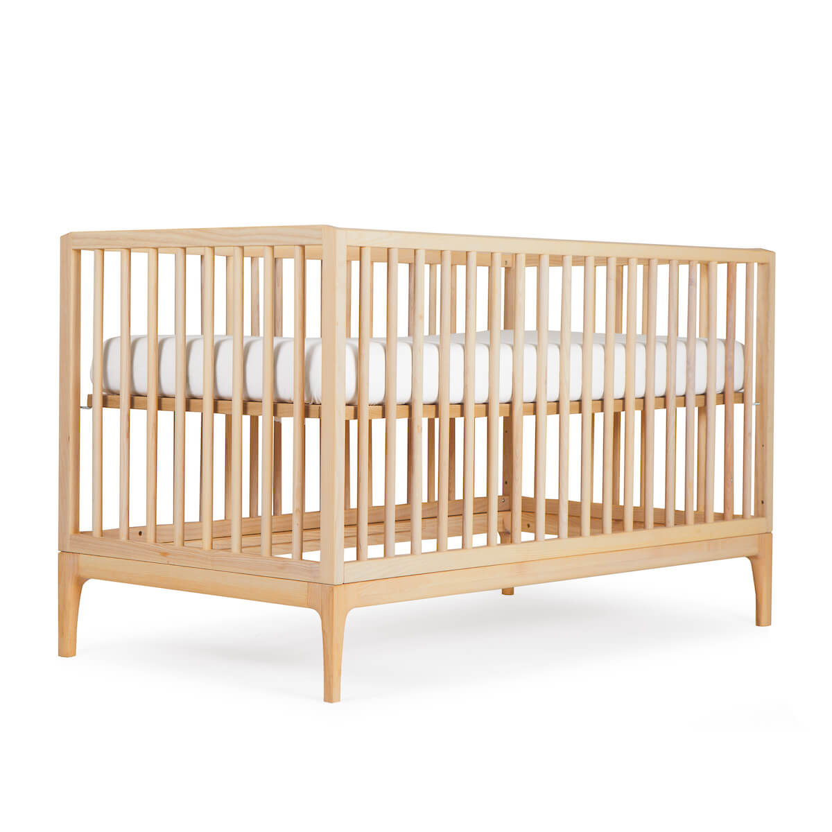 Lit bébé KERA en hêtre avec top Straight-pieds Curve