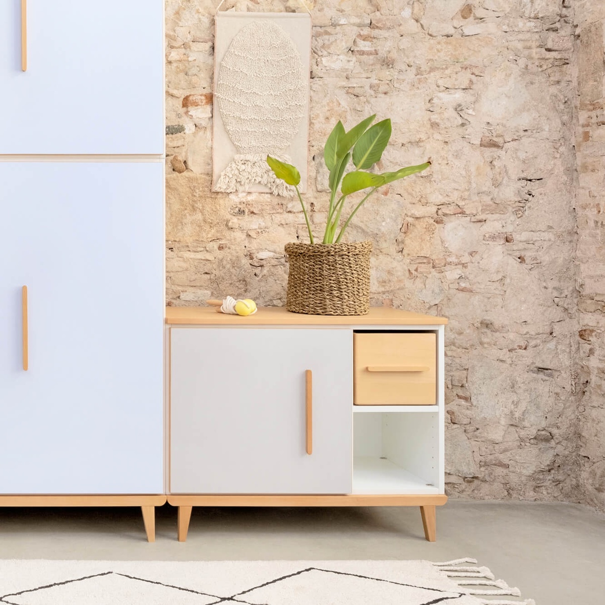 Mueble pequeño 1 puerta 2 huecos NADO Retro acabado haya sky blue