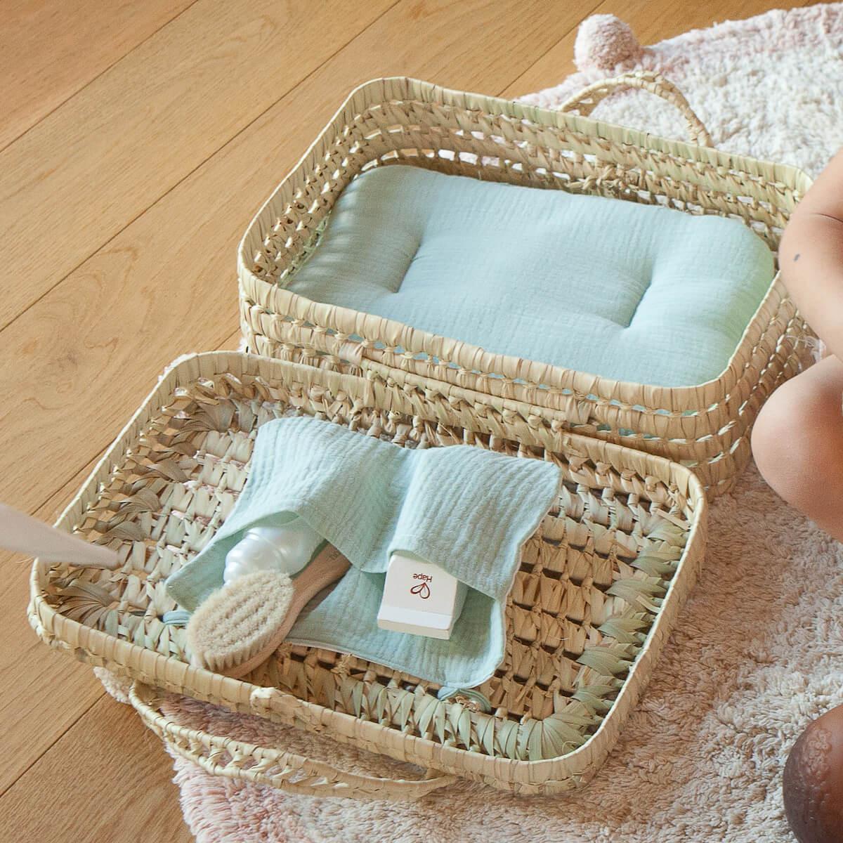 Valise poupée en feuilles de palmier BOBBLE vert